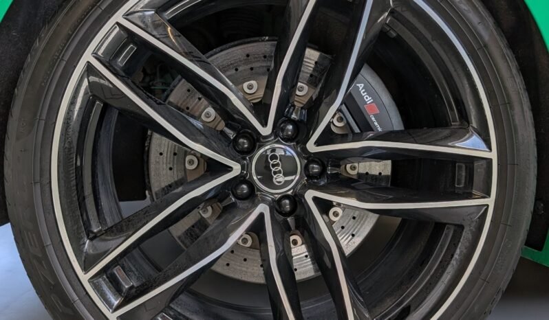 
Audi RS6 Avant Performance 4.0 TFSI V8 quattro full									