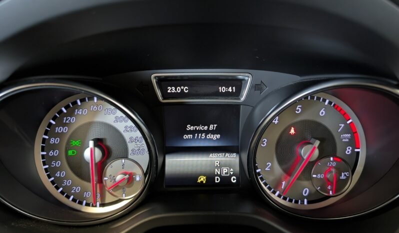 
Mercedes-Benz CLA 180 1.6 Turbo 122 ch full									