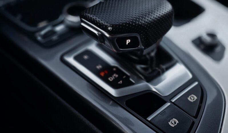 
Audi Q7 3.0 TDI e-tron / S-Line full									