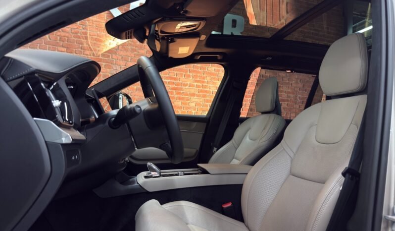 
Volvo XC90 T8 Ultra Dark Luxury full									