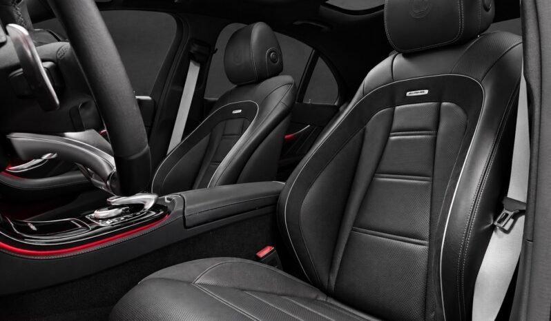 
Mercedes-Benz E 63 S AMG 4MATIC+ V8 full									