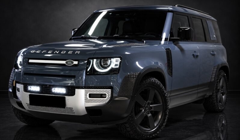 
Land Rover Defender 110 3.0 D200 MHEV Offroad full									