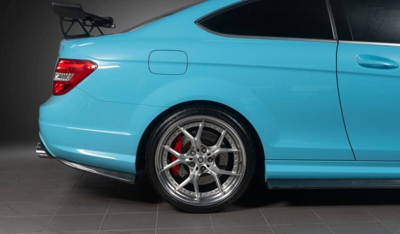 
Mercedes-Benz C63 AMG 6.2 V8 Performance full									