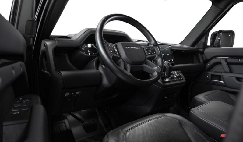 
Land Rover Defender 110 X-Dynamic HSE D300 full									