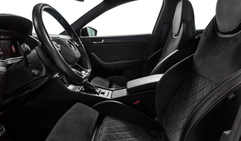 
Škoda Superb 2.0 TDI Sportline 4×4 DSG full									