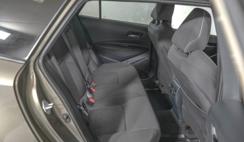 
Toyota Corolla Hybrid full									