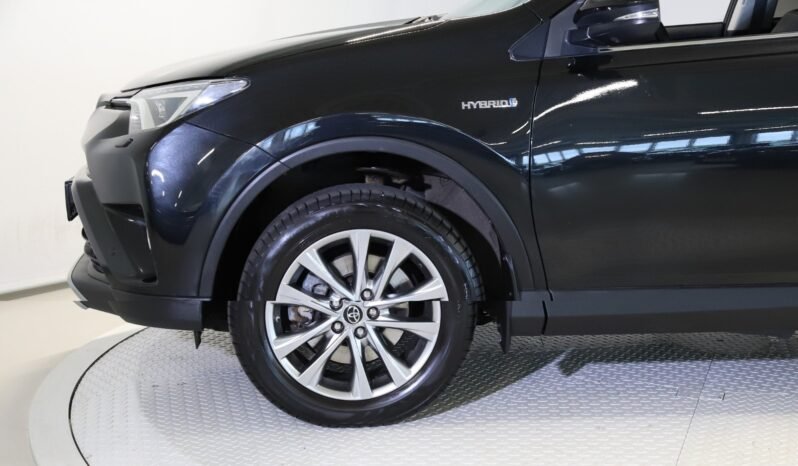 
Toyota RAV4 Hybrid AWD Exclusive full									