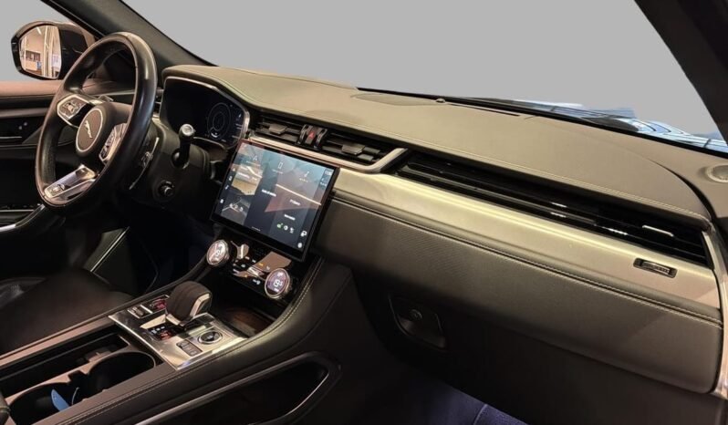 
Jaguar F-PACE P400e SE R-Dynamic Black AWD full									