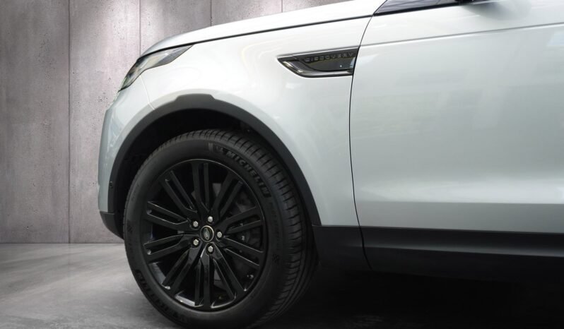 
Land Rover Discovery SDV6 HSE full									