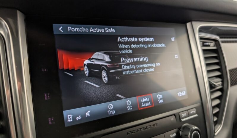 
Porsche Macan Turbo Performance Package (PP) 3.6 V6 Biturbo full									