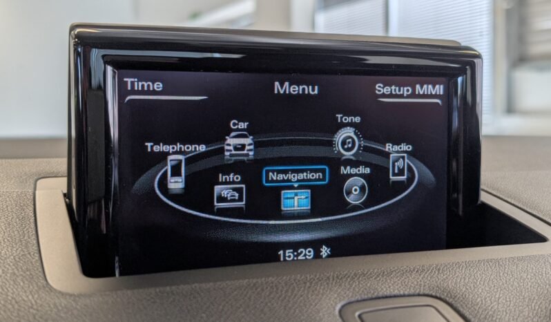 
Audi A1 S line 1.0 TFSI 95 ch full									