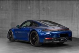 Porsche 911 Carrera 4 GTS