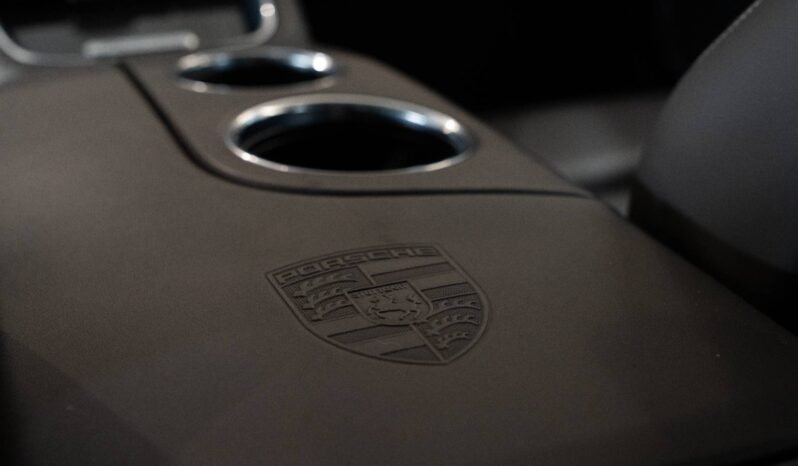 
Porsche Panamera Turbo S E-Hybrid full									