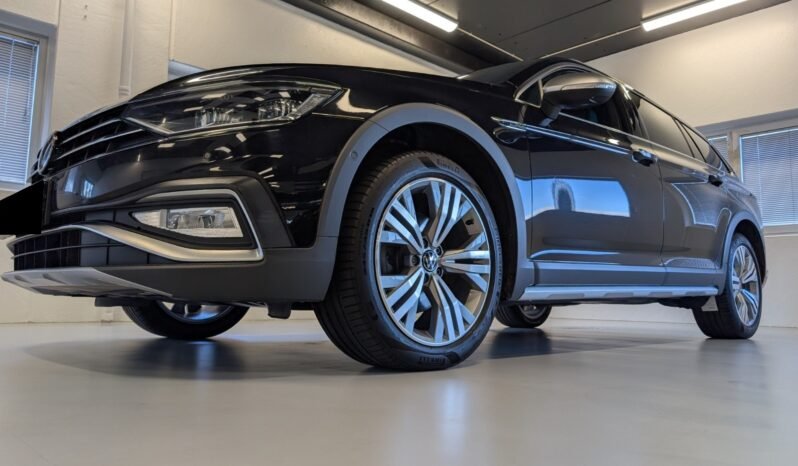 
Volkswagen Passat Alltrack 2.0 TDI full									