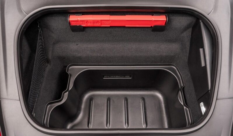 
Porsche 911 Carrera 4 GTS PDK full									