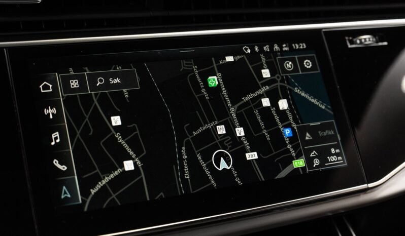 
Audi Q8 60 TFSI e quattro S line full									