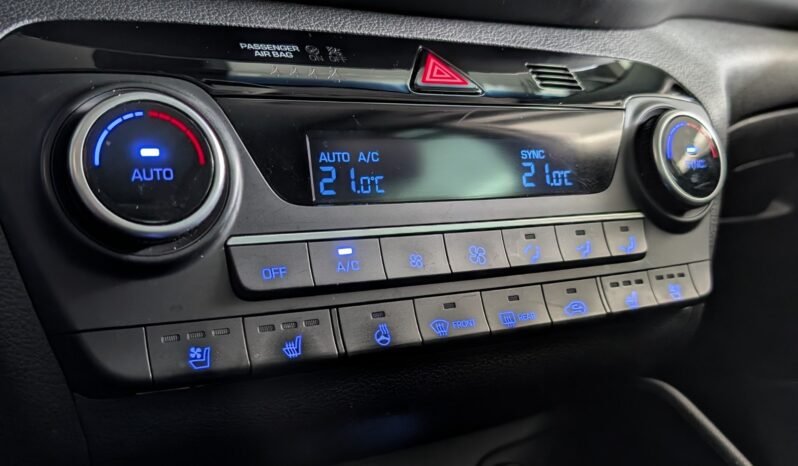 
Hyundai Tucson Premium 1.6 CRDi 136 ch full									