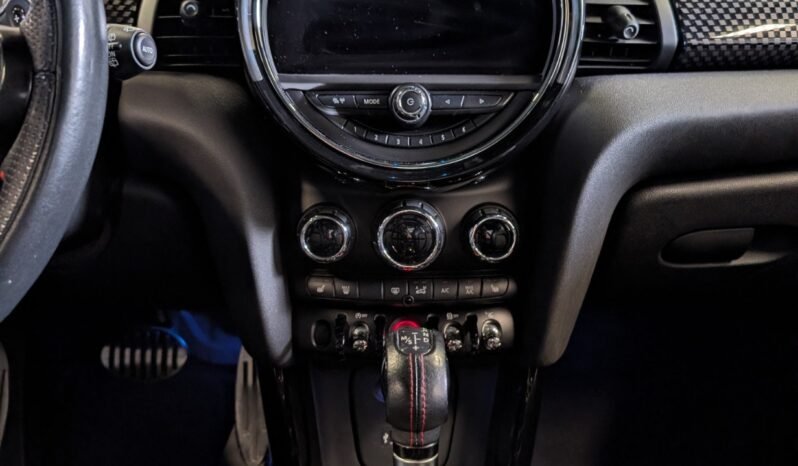 
MINI Cooper S 2.0 Turbo full									