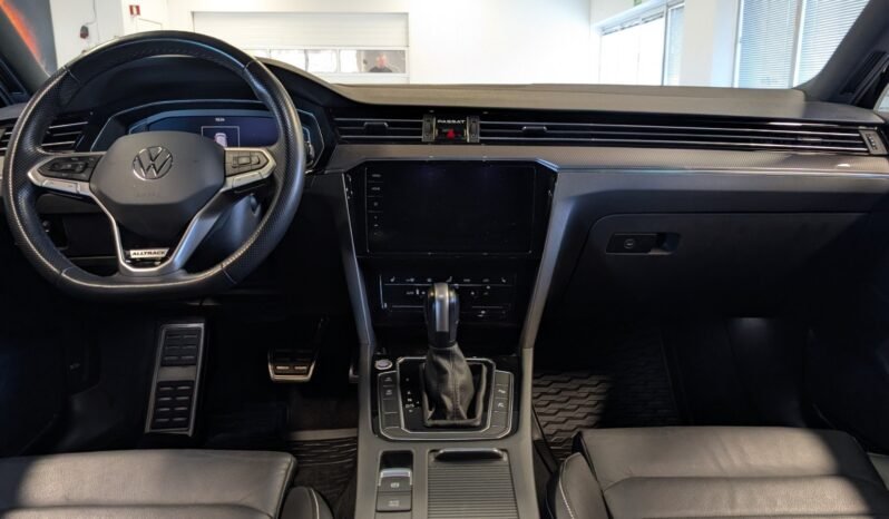 
Volkswagen Passat Alltrack 2.0 TDI full									