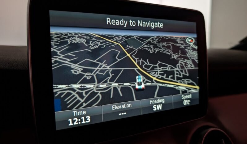 
Mercedes-Benz CLA 180 1.6 Turbo 122 ch full									