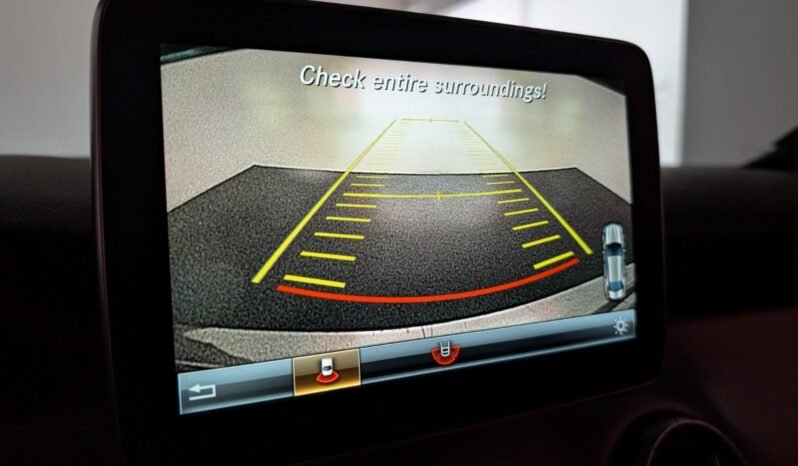 
Mercedes-Benz CLA 180 1.6 Turbo 122 ch full									