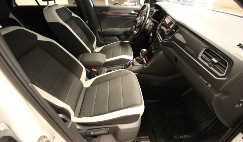 
Volkswagen T-Roc 1.5 TSI EVO Sport full									
