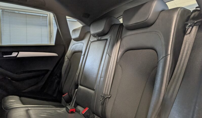 
Audi Q5 2.0 TDI quattro S line full									