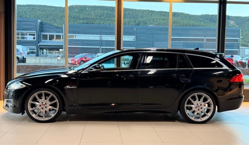 
Jaguar XF 2.2D SPORT full									