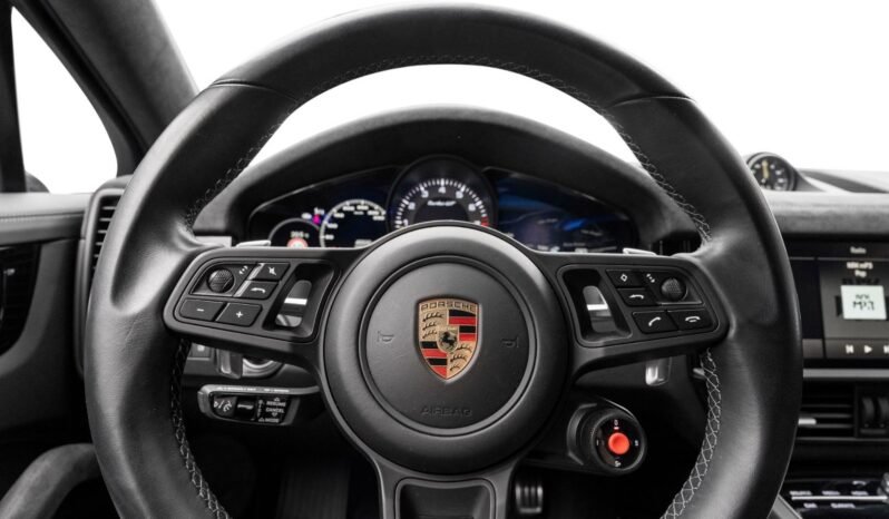 
Porsche Cayenne Coupé Turbo GT full									