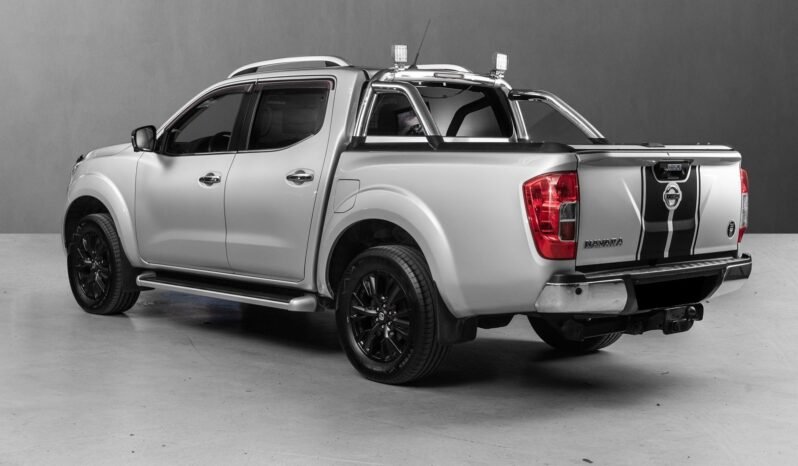 
Nissan Navara 2.3 dCi 190 ch Double Cab full									