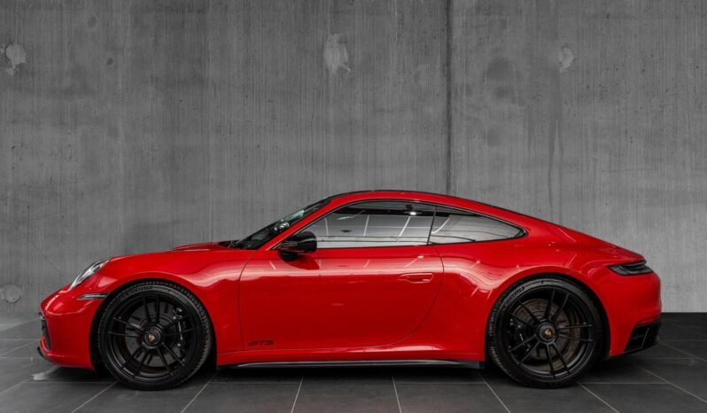 
Porsche 911 Carrera 4 GTS PDK full									