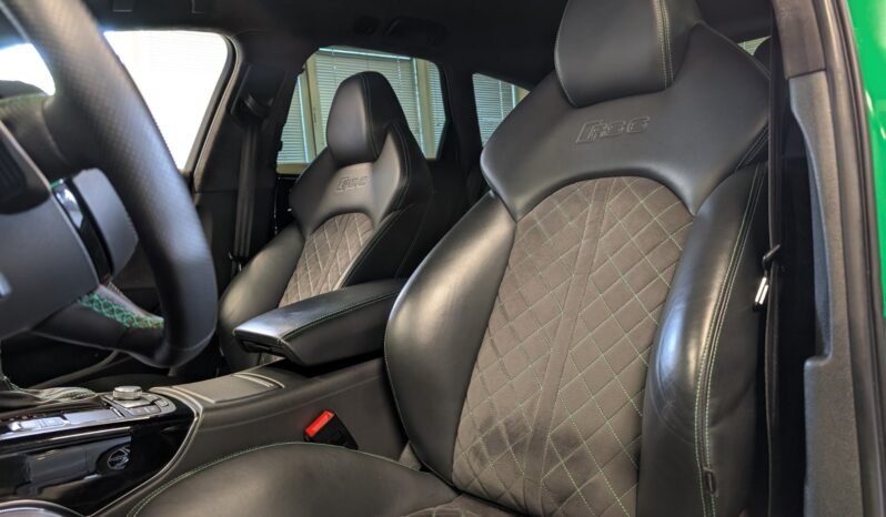 
Audi RS6 Avant Performance 4.0 TFSI V8 quattro full									
