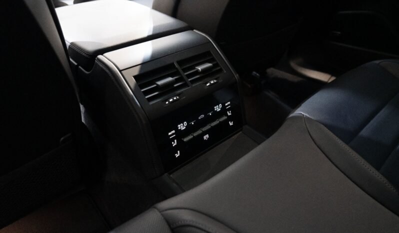 
Porsche Panamera E-Hybrid full									