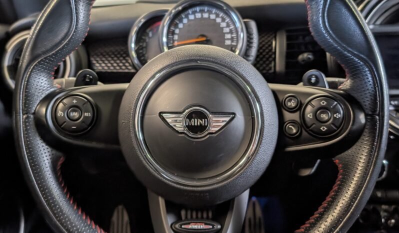 
MINI Cooper S 2.0 Turbo full									