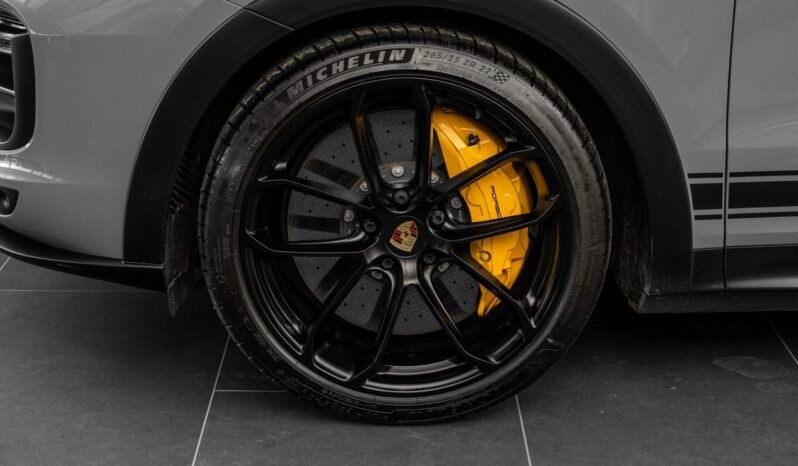 
Porsche Cayenne Coupé Turbo GT full									