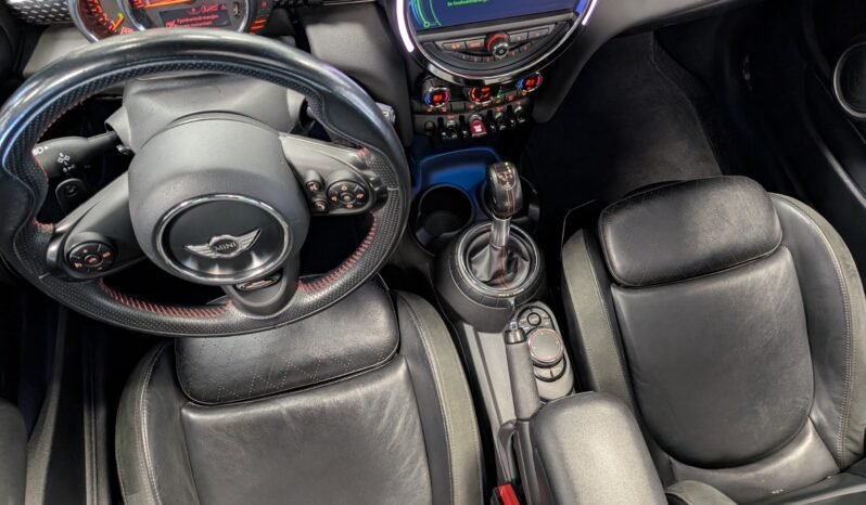 
MINI Cooper S 2.0 Turbo full									