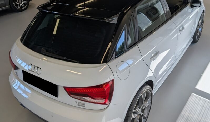 
Audi A1 S line 1.0 TFSI 95 ch full									