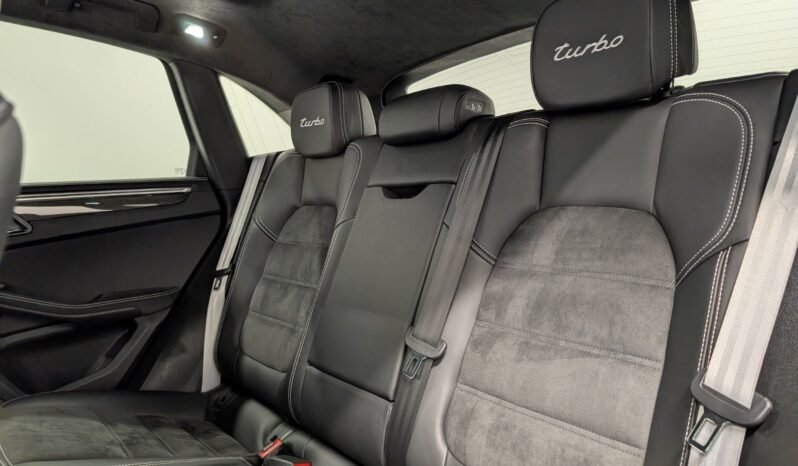 
Porsche Macan Turbo Performance Package (PP) 3.6 V6 Biturbo full									