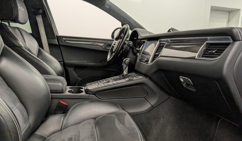 
Porsche Macan Turbo Performance Package (PP) 3.6 V6 Biturbo full									