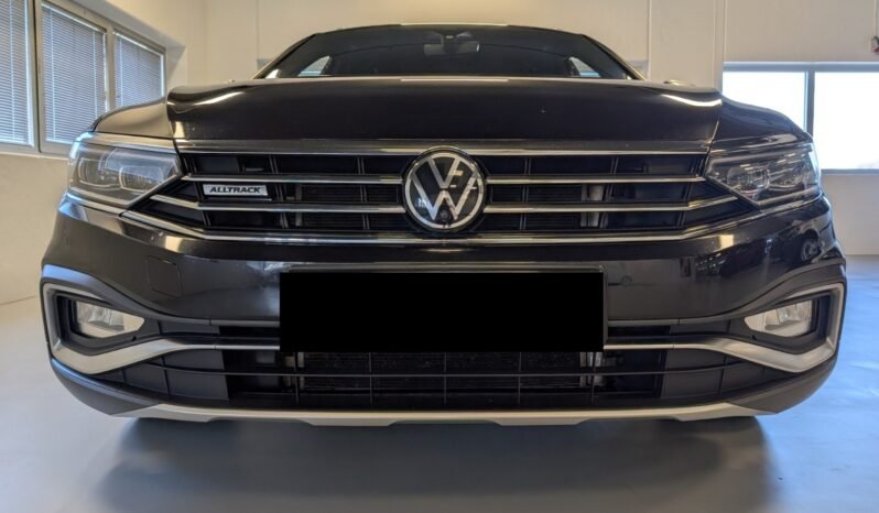 
Volkswagen Passat Alltrack 2.0 TDI full									